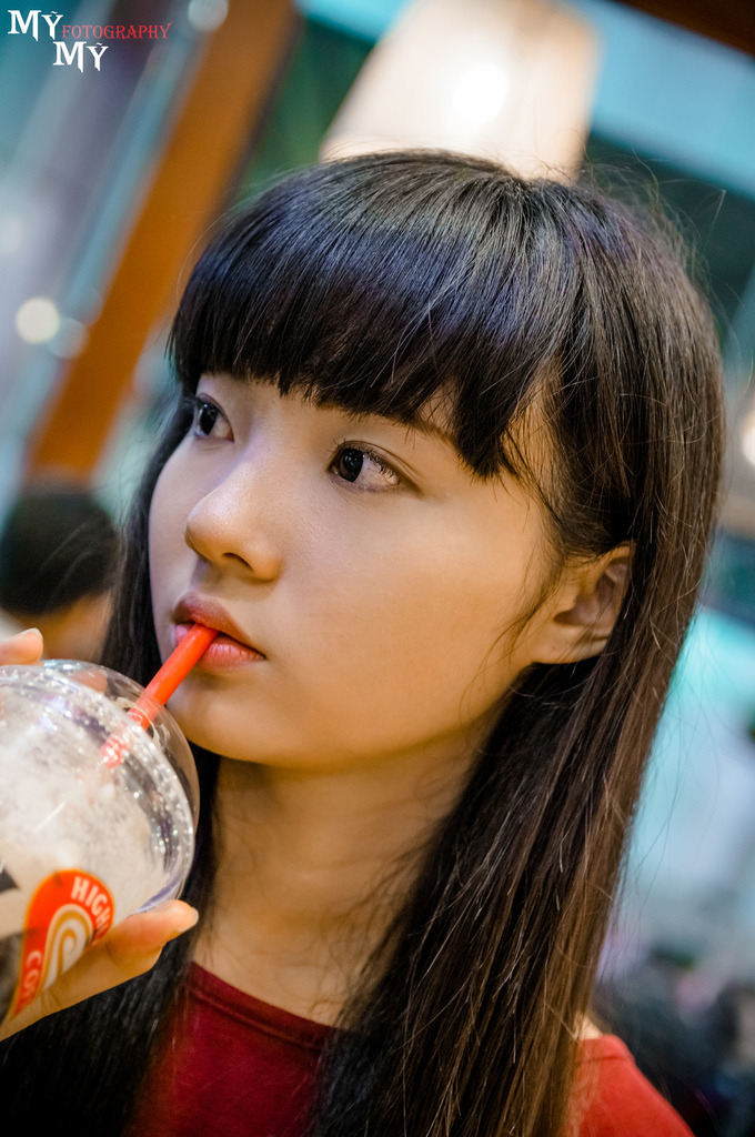 扒开双腿猛进入校花的视频